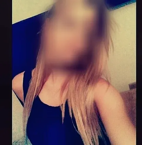 Charlotte, 36