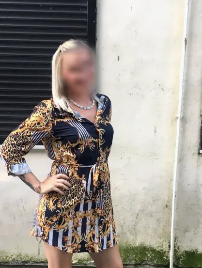 Charlotte, 34