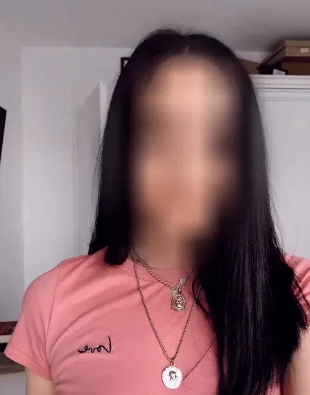 Claire, 36