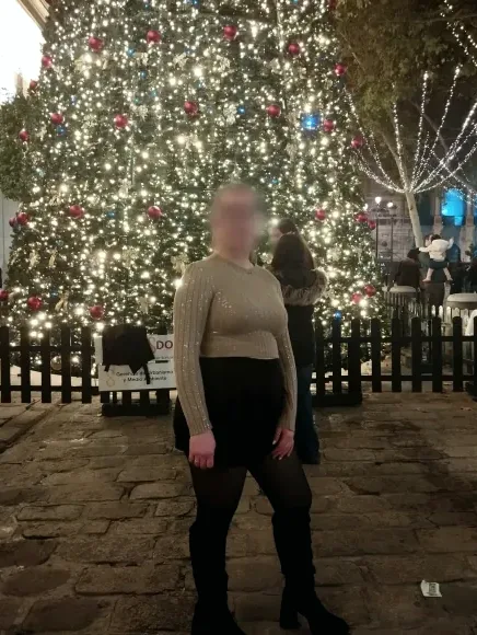 Eleri, 23