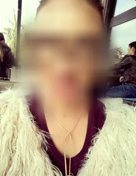 Ellie, 35