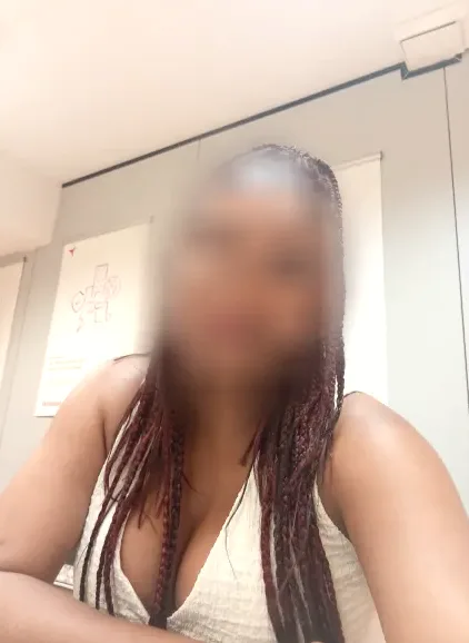 Hannah, 40