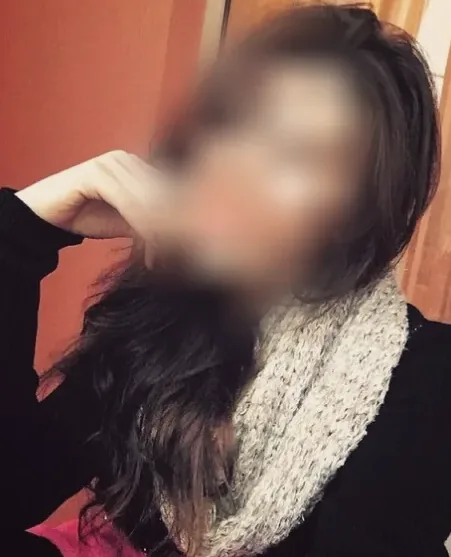 Isobel, 28