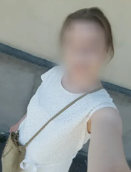 Kirsty, 37