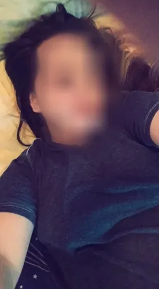 Mhairi, 28