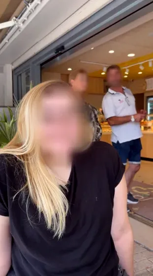 Molly, 21