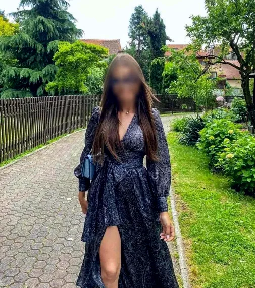 Morag, 24