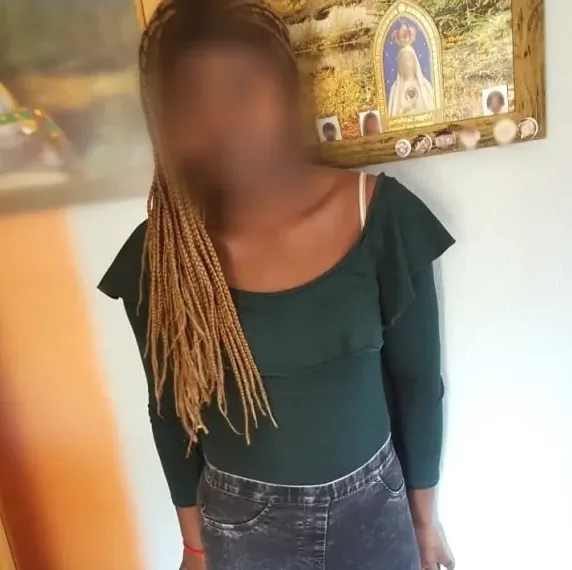Zara, 36